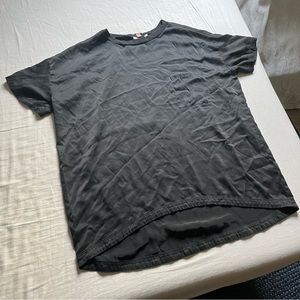 Lunya washable silk black T-shirt